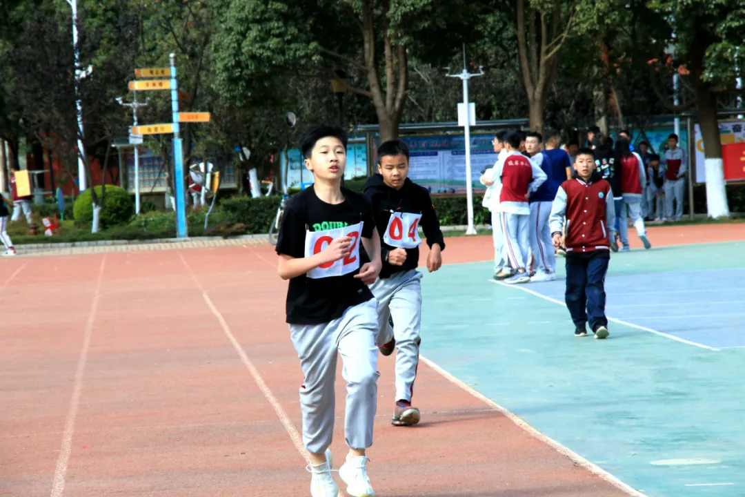 十个一 同筑梦 | 长水衡实中学师生为祖国华诞献礼