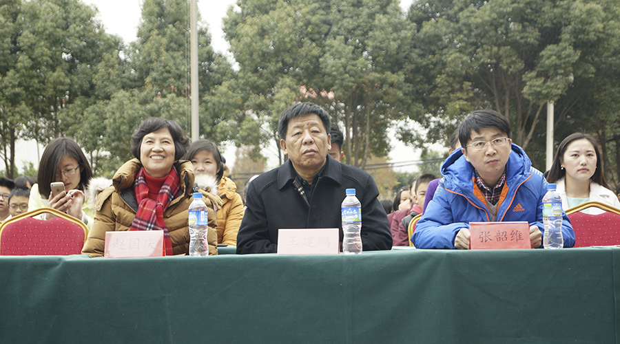 衡水实验中学举办 “唱响青春”班歌比赛