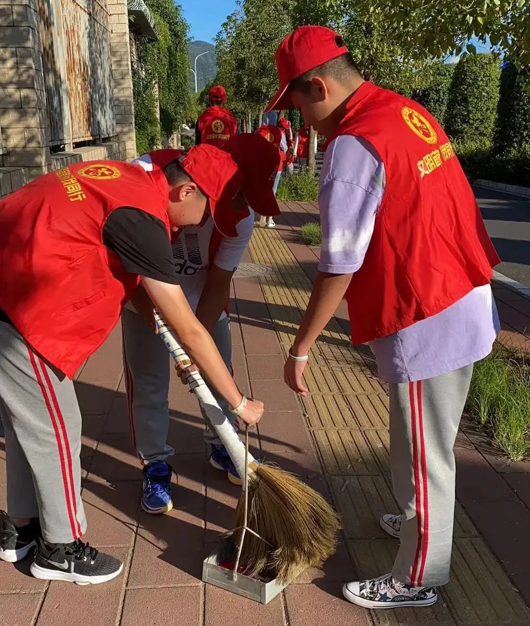 十个一 同筑梦 | 长水衡实中学师生为祖国华诞献礼