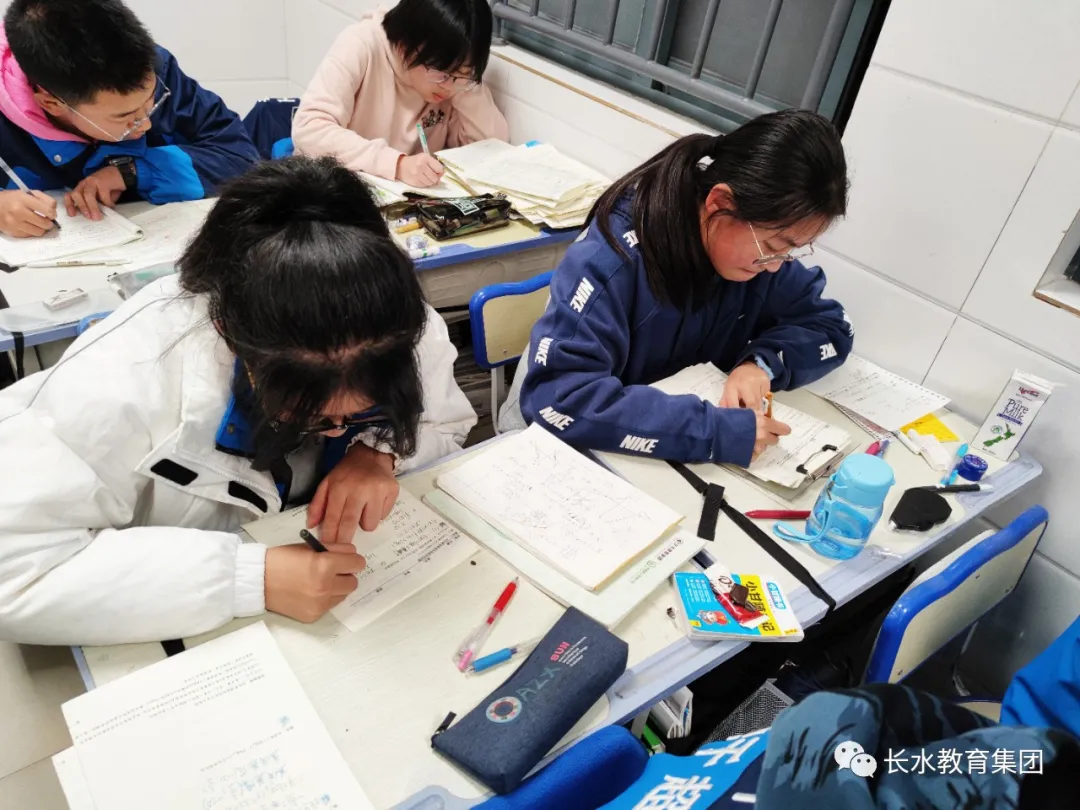 学在长水教育｜来自香格里拉的“湖边仙女”