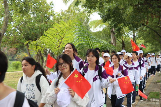 庆祝党的二十大·青春励志行——云南长水（衡水）实验中学文山校区第二届远足活动圆满完成