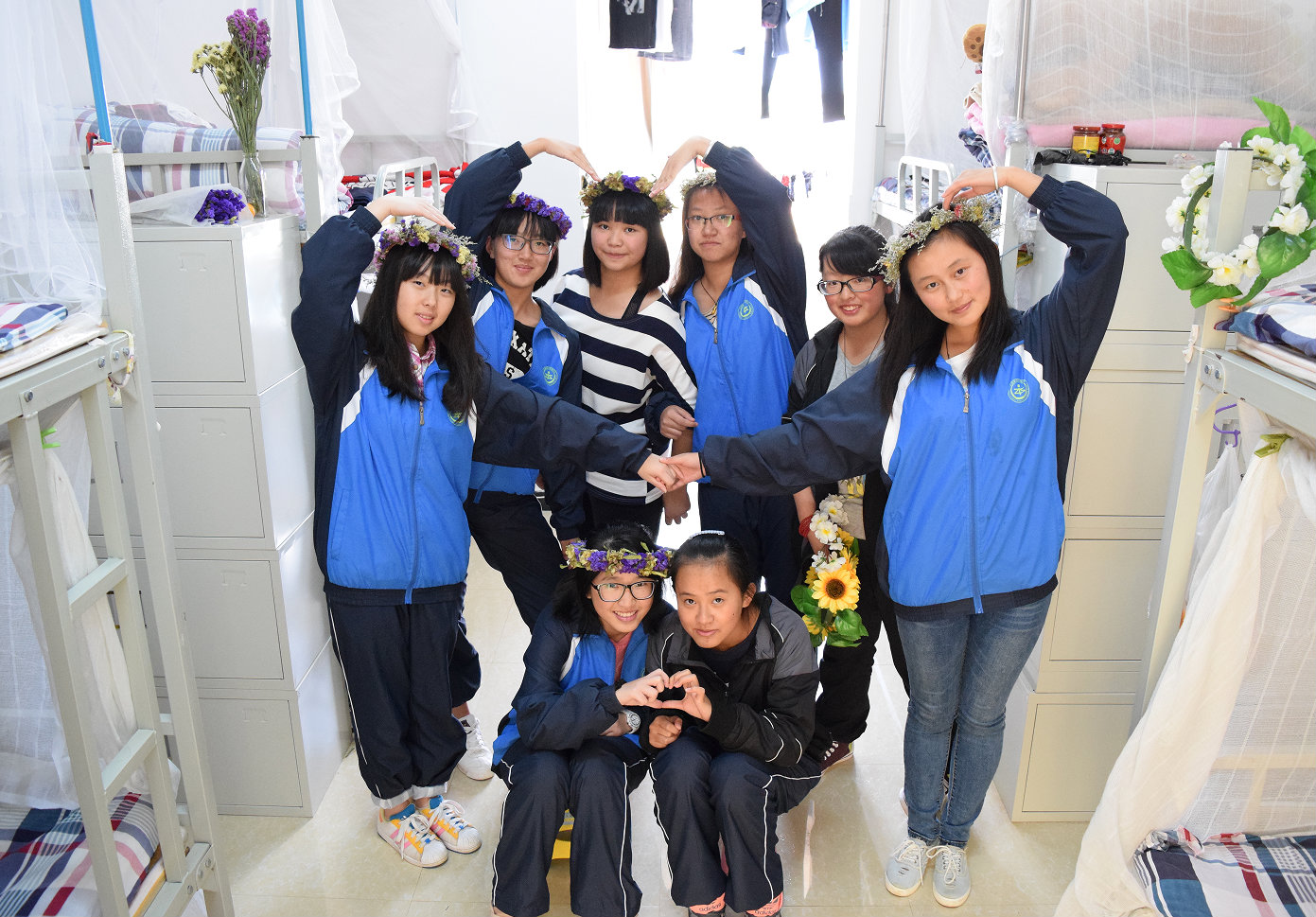 微信投票活动--“优秀宿舍评选”和“学生会会徽评选”开始啦！