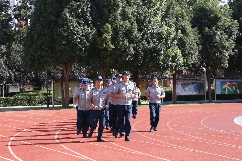 提高综合素养 提升服务质量——云南衡水实验中学呈贡校区校园安