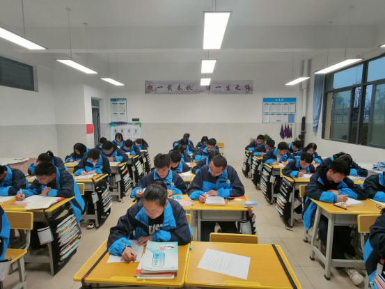 云南衡水实验中学文山校区十二时辰