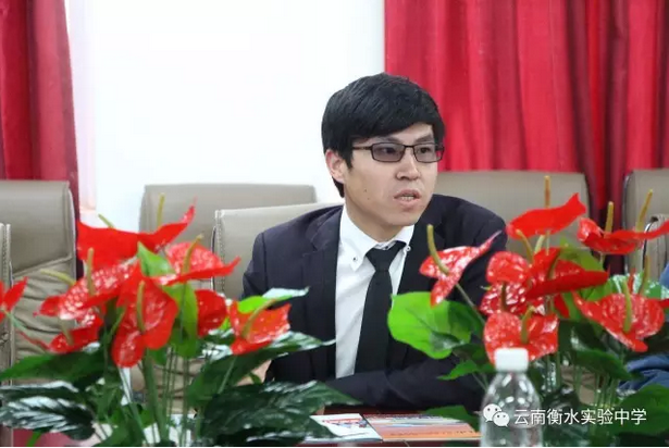 昆明市晋宁区区长李福军一行莅临云南衡水实验中学参观考察