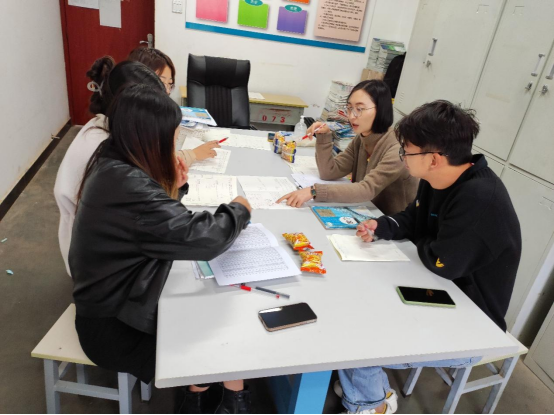 【我和我的团队故事】在一路磕磕绊绊中走走停停——记衡实呈贡初二年级数学组
