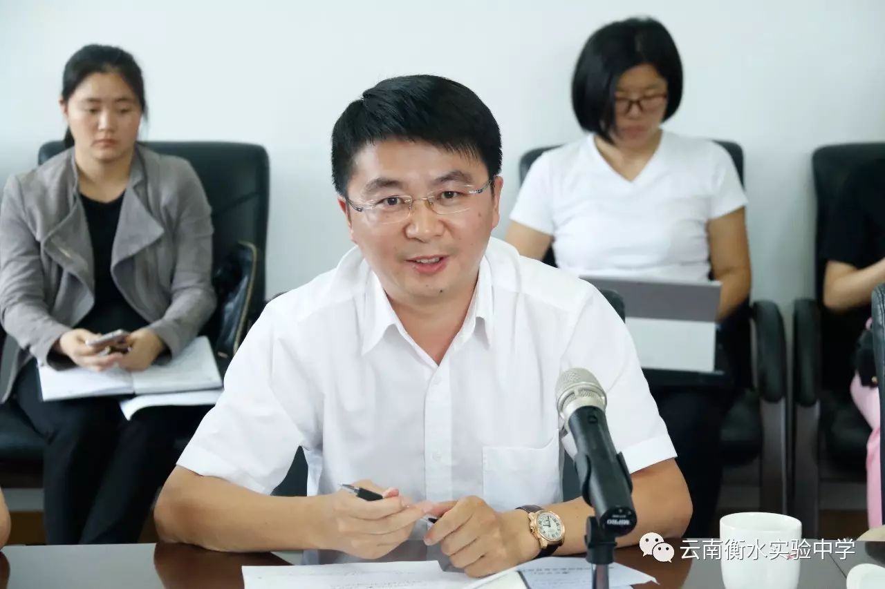 张韶维为“优质教育资源如何均衡分配”讨论会建言