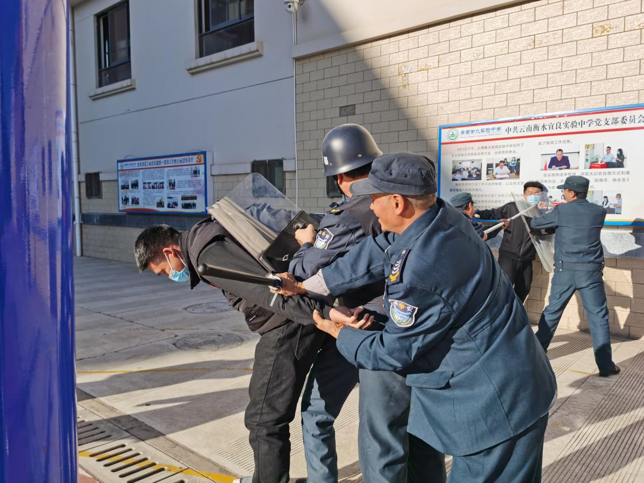 反恐演练——为校园安全做保障