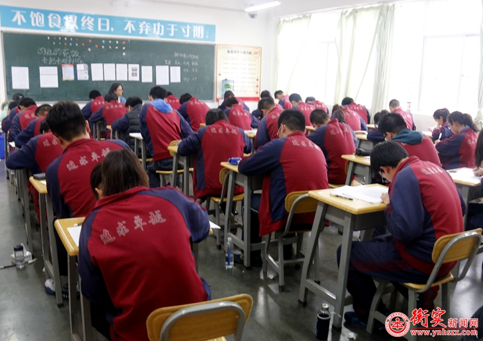 学校呈贡校区进行2016—2017年秋季学期期中考试