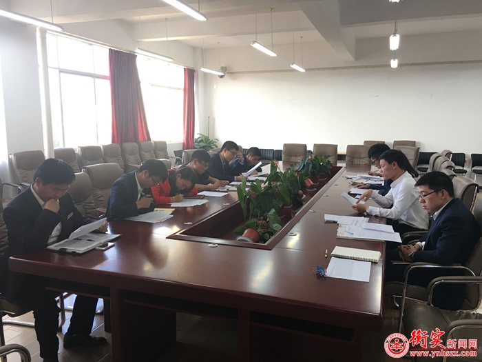 互帮互助争第一——学校高二年级召开班主任会