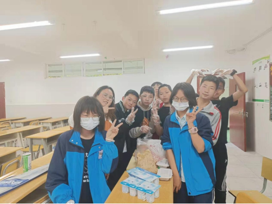 不一样的留校时光——长实呈贡初一年级207班留校生特别活动