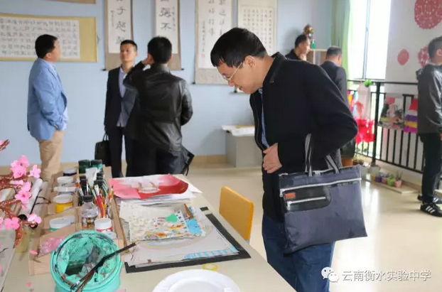 贵州省息烽县副县长徐艳一行莅临云南衡水实验中学参观考察