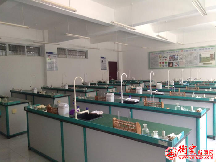检出真知 化出精彩——云南衡水实验中学呈贡校区实验课