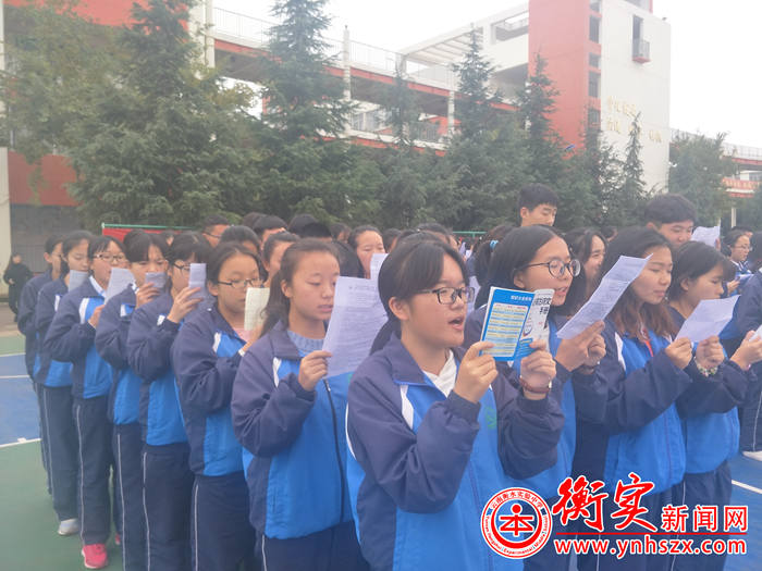 看着你们的眼眸，我懂得了担当！