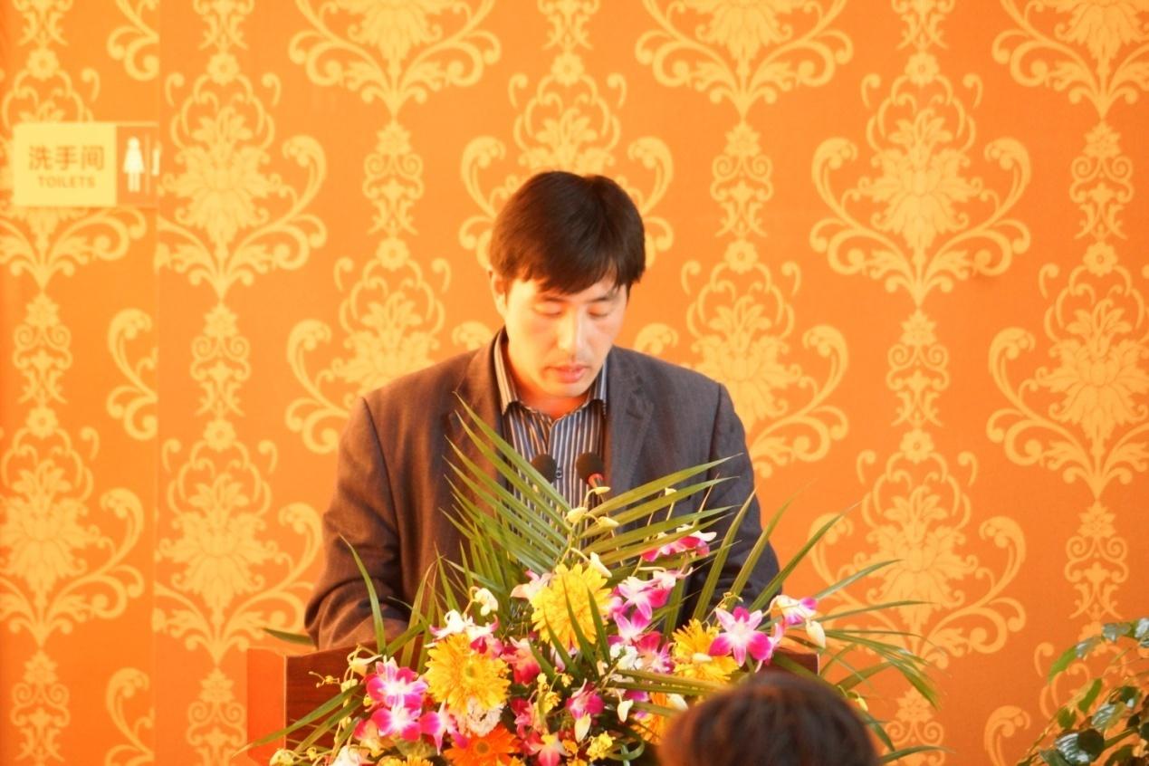 学校隆重召开整体工作推进会