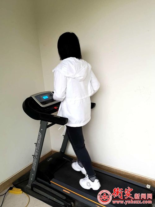居家体育锻炼怎么进行?且看我校高一年级师生如何做