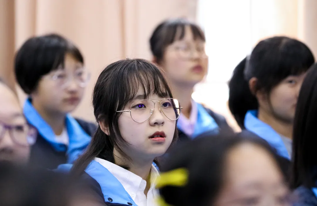 培养学生的自我教育能力——跟苏霍姆林斯基学当班主任