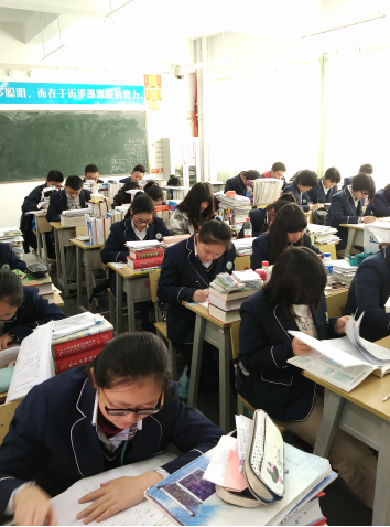 衡实教师智慧：如何引导学生正确克服期末“小情绪”