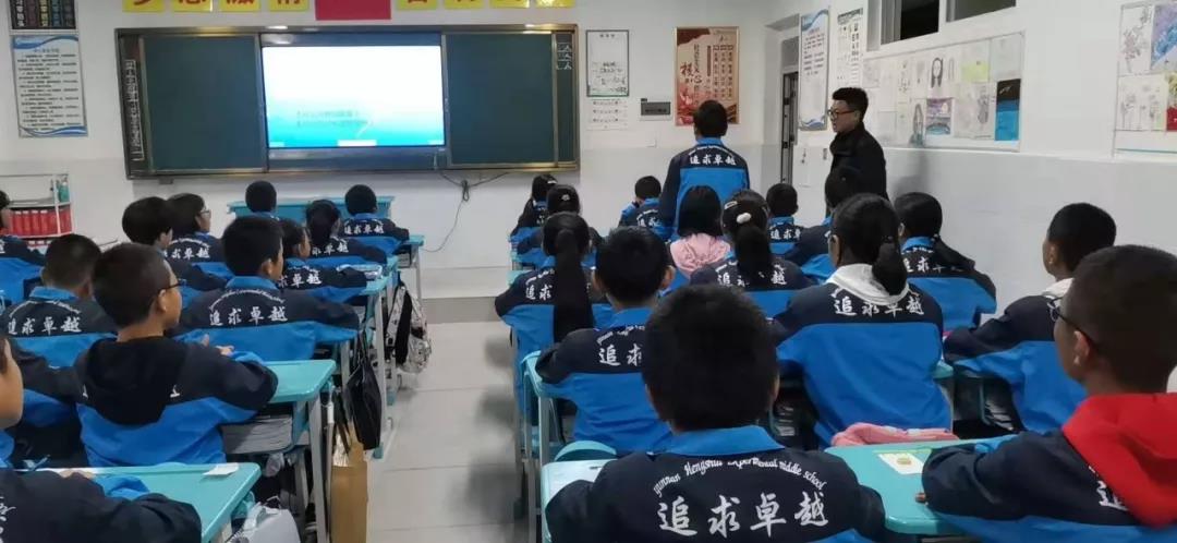 我校开展“拒绝校园欺凌，争做文明学生”的主题教育活动