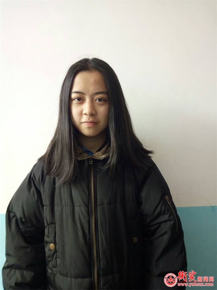 8班严毅鹏11班矣咏晔18班周公博班主任寄语:周公博同学在生活中主动为