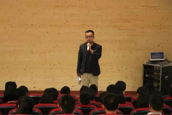 传承五四精神，扬我衡实少年风采