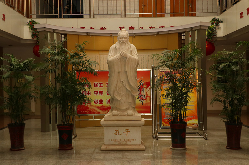 白 建：学生每天坚持“三省十问”