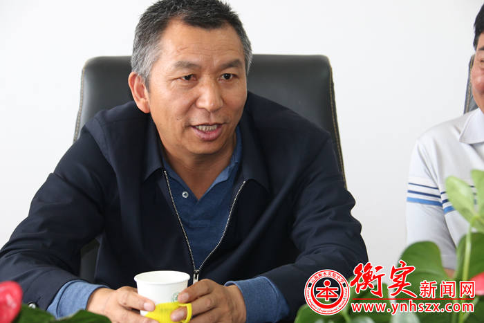 金秋节日近，走访温情浓——呈贡区教育局领导一行看望慰问衡实教