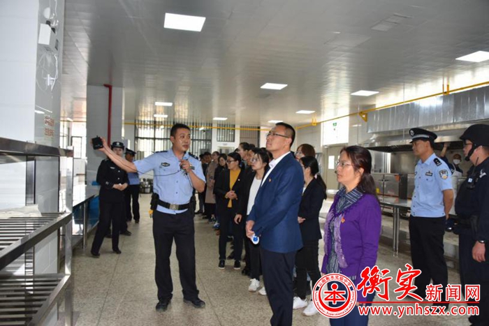 廉洁从教， 做合格教师——云南衡水实验中学开展警示教育主题党