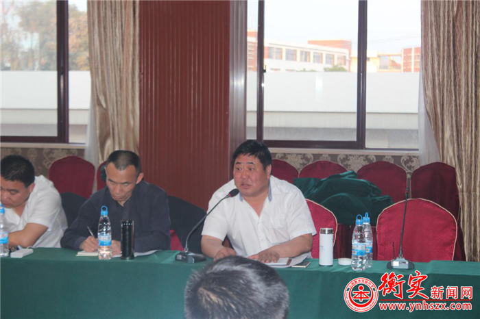 滇池校区召开班主任经验交流会