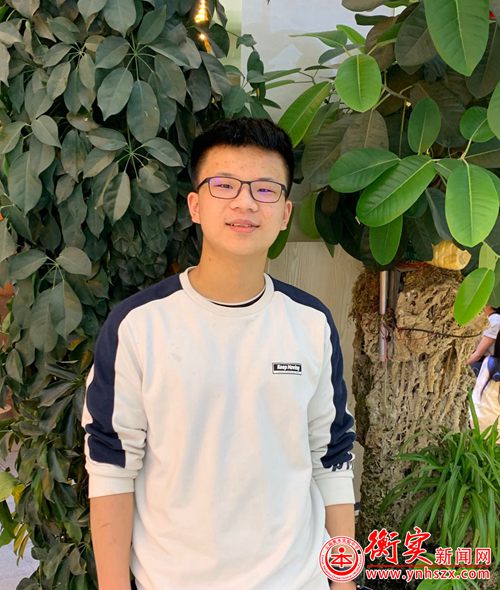 衡实呈贡|春花已灿，我还是曾经那个少年