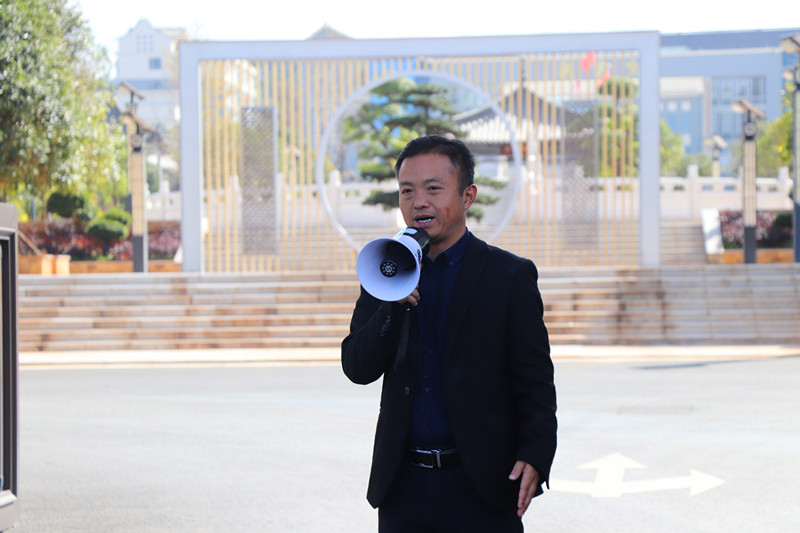 起点决定高度，选择决定未来——百家书院组织学生及家长到云南玉溪衡水实验中学参观学习