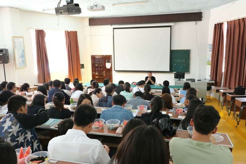 每周例会 | 群英齐相聚，桑葚话前途