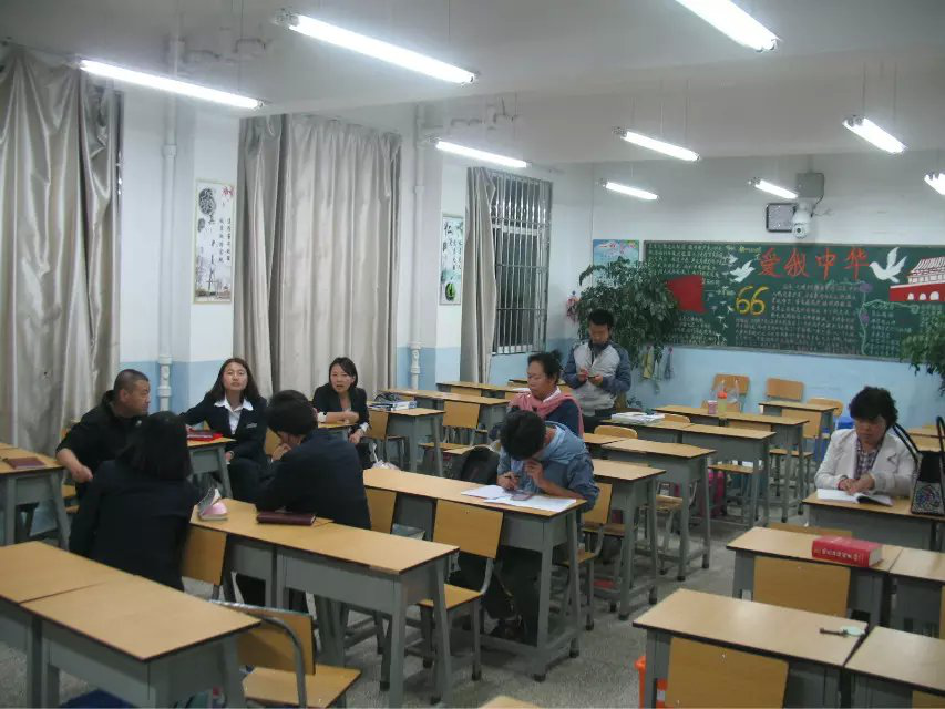 云南衡水实验中学初一年级两校区联合研讨会