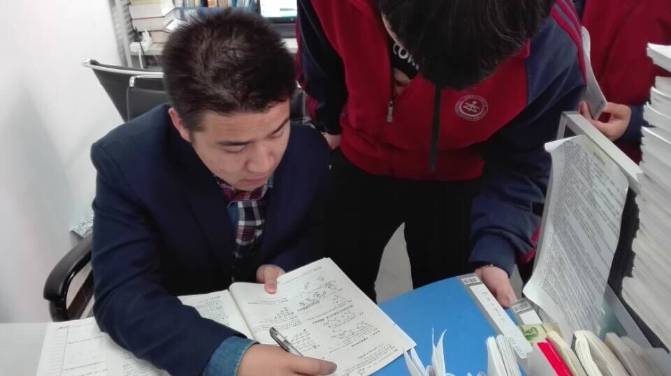 教育是事业，其意义在于奉献