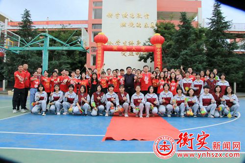 衡实呈贡|学校花样送考 为考生鼓舞士气
