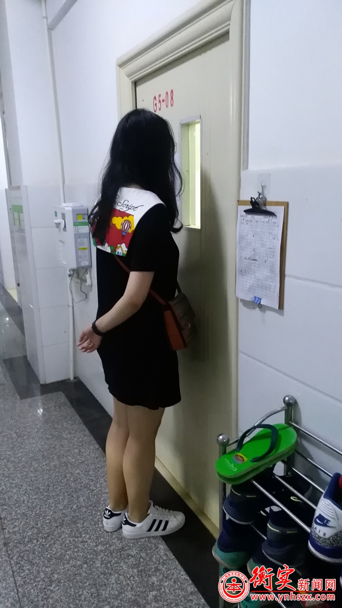 守候在黑夜里的那一道风景